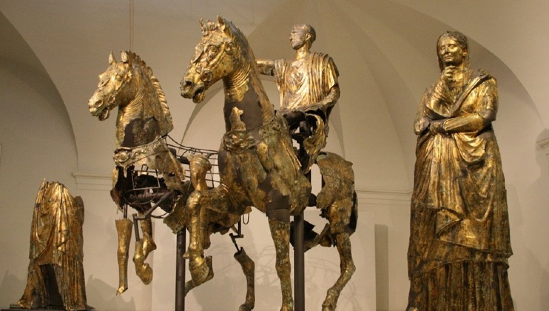 Pergola e i Bronzi Dorati